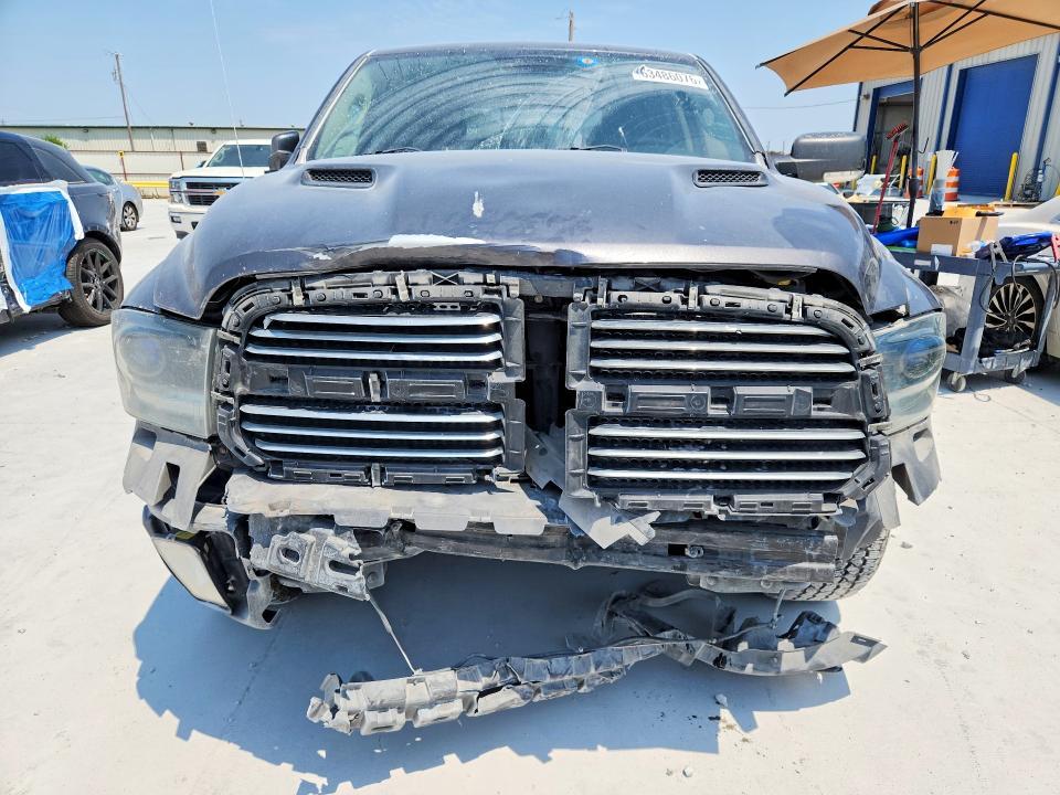 2015 Dodge RAM 1500 Sport