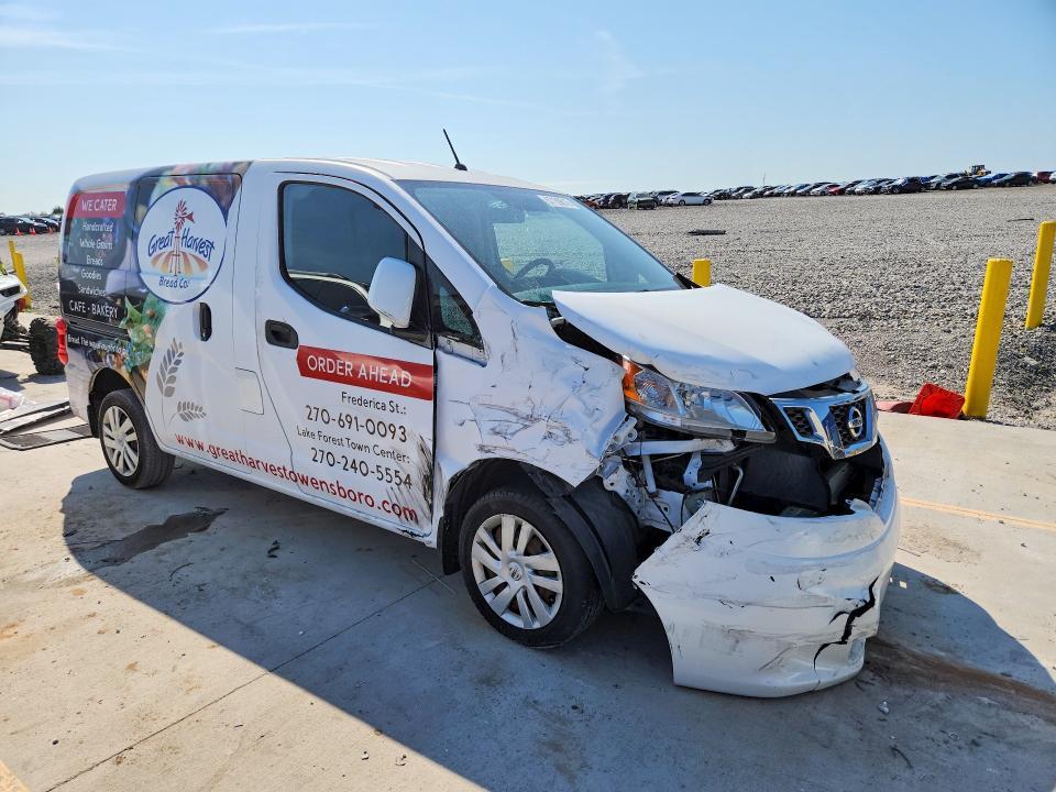 2017 Nissan NV200 Delivery Van