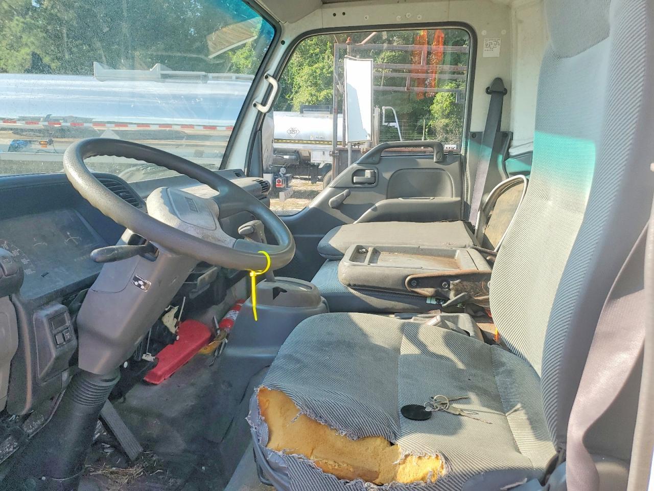 2003 Isuzu NPR HD BOX Truck