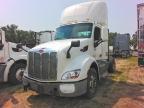 2017 Peterbilt 579 Semi Truck