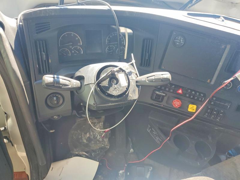 2026 Freightliner Cascadia 126 Semi Truck