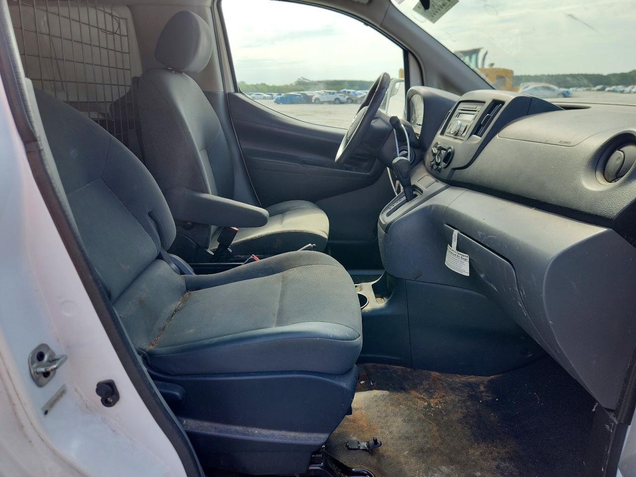 2015 Nissan NV200 SV