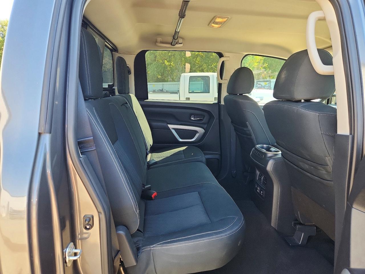 2019 Nissan Titan SV