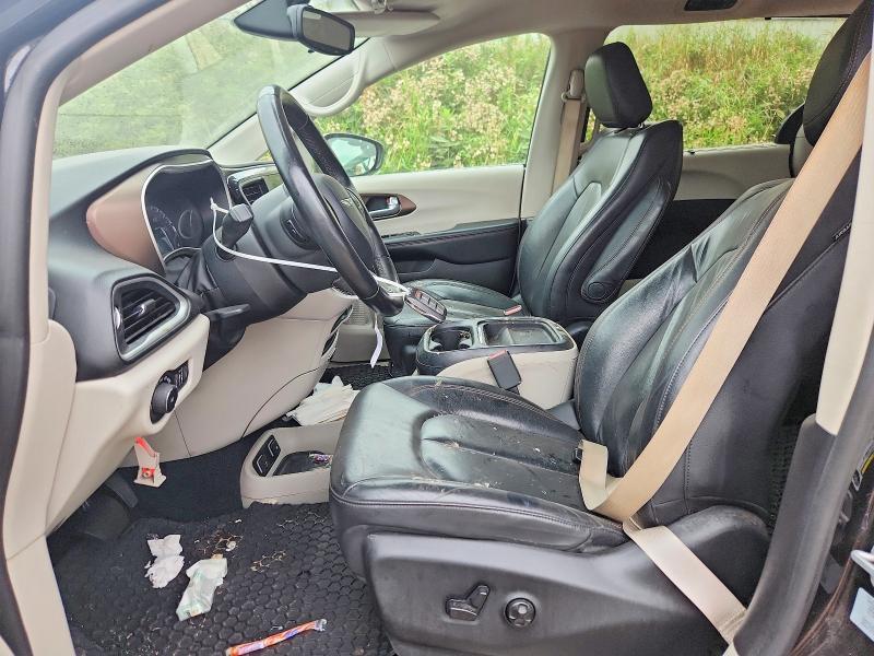 2017 Chrysler Pacifica Touring l