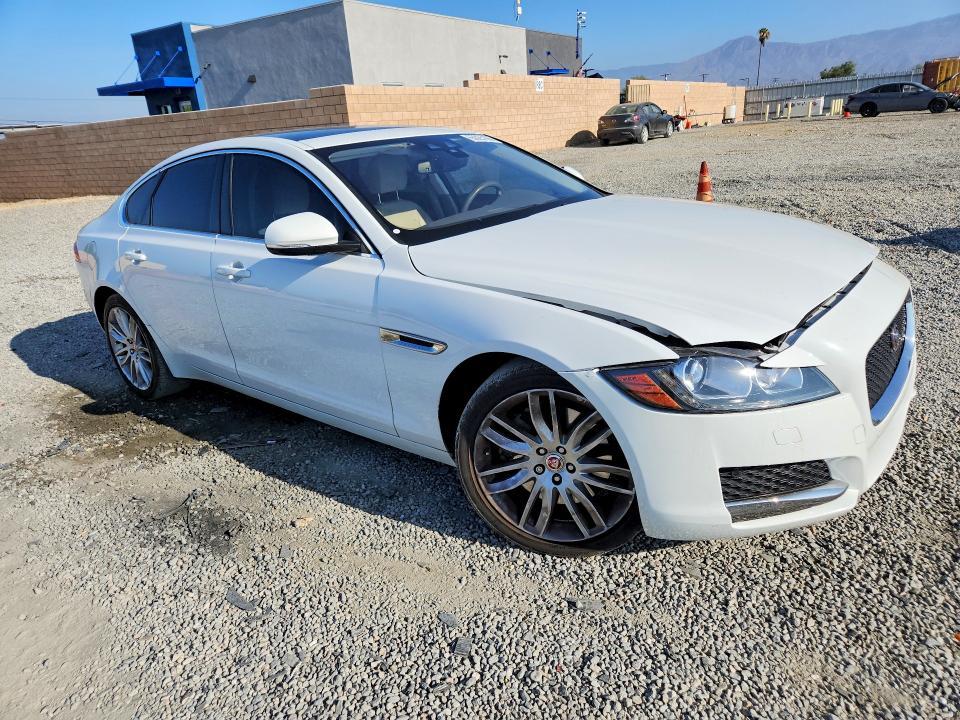 2017 Jaguar Xf Prestige