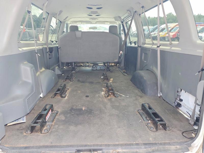 2014 Ford Econoline E350 Super Duty Wagon