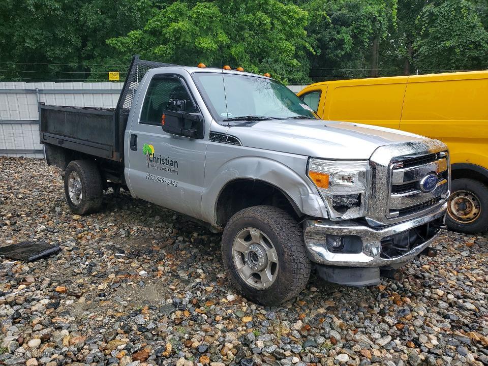 2012 Ford F350 Super Duty Flatbed Truck
