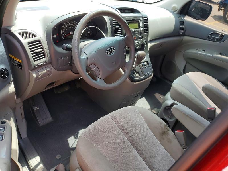 2010 KIA Sedona LX