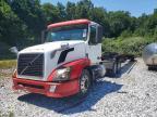 2005 Volvo VNL Semi Truck
