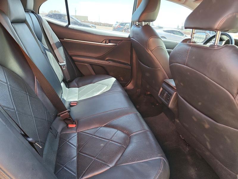 2018 Toyota Camry Hybrid XLE