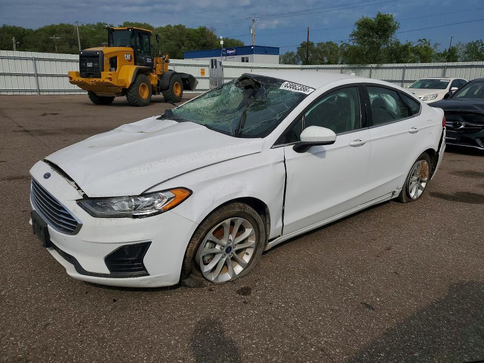 2020 Ford Fusion se