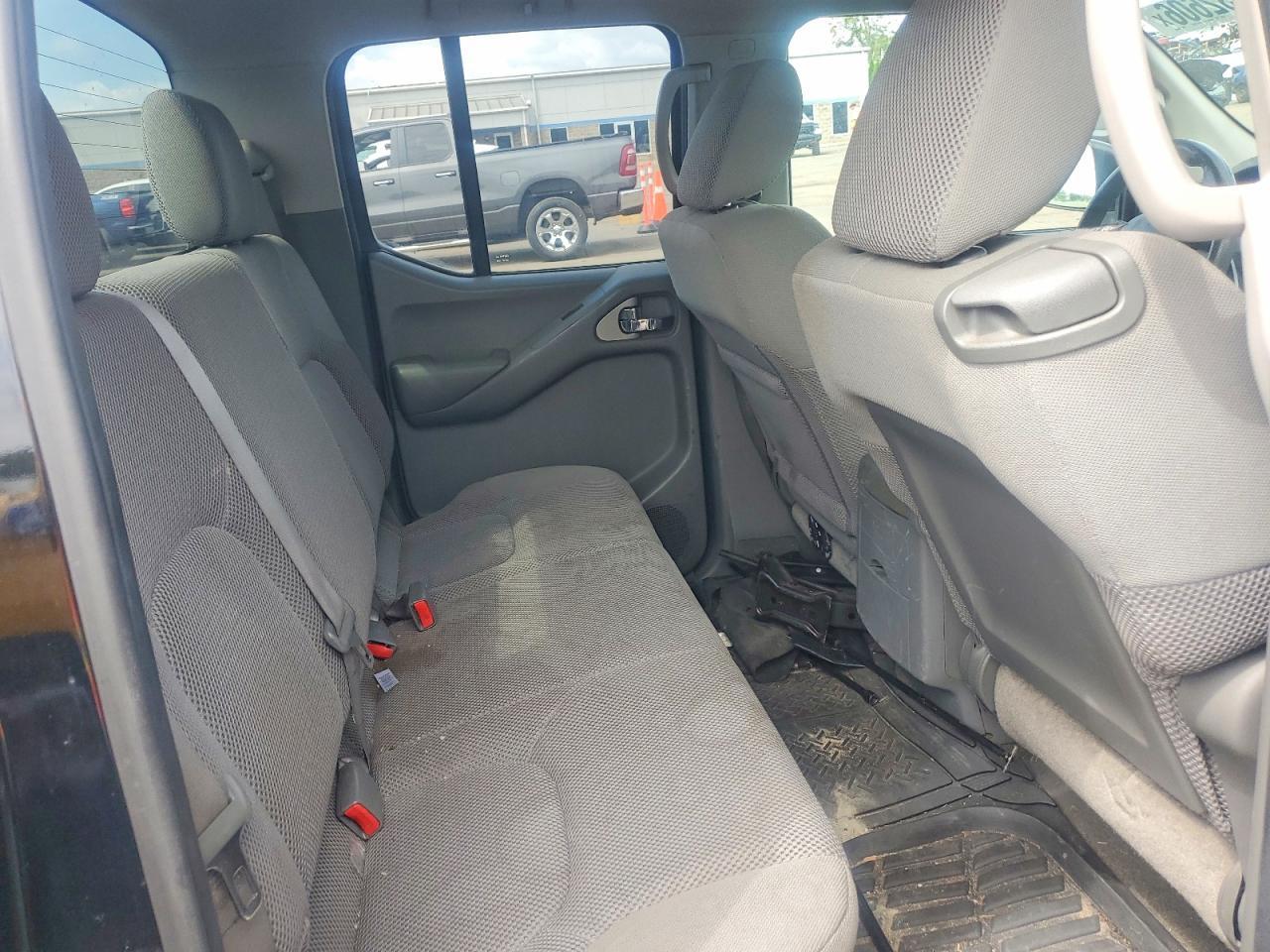 2010 Nissan Frontier SE V6