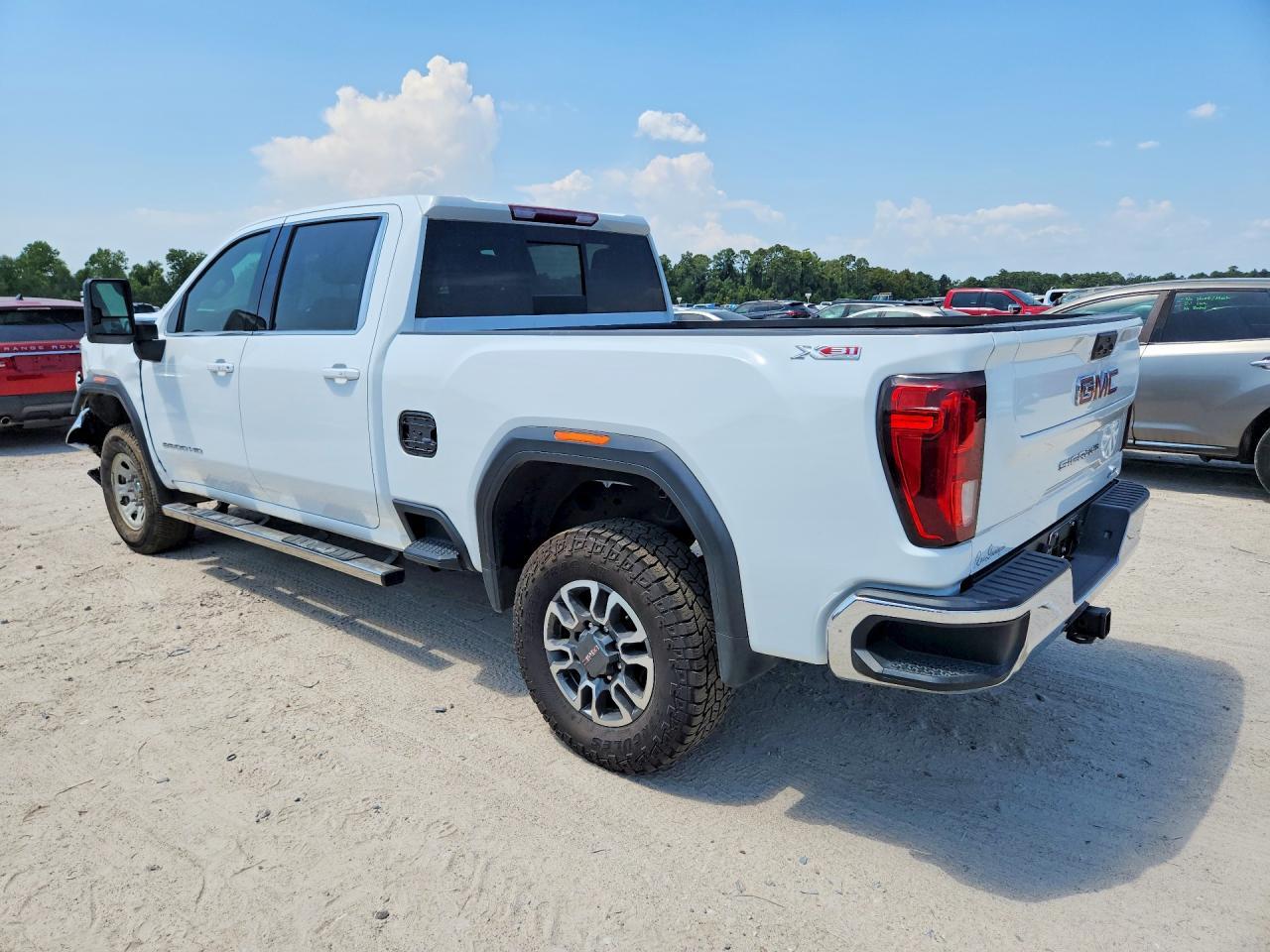 2023 GMC Sierra K2500 SLE
