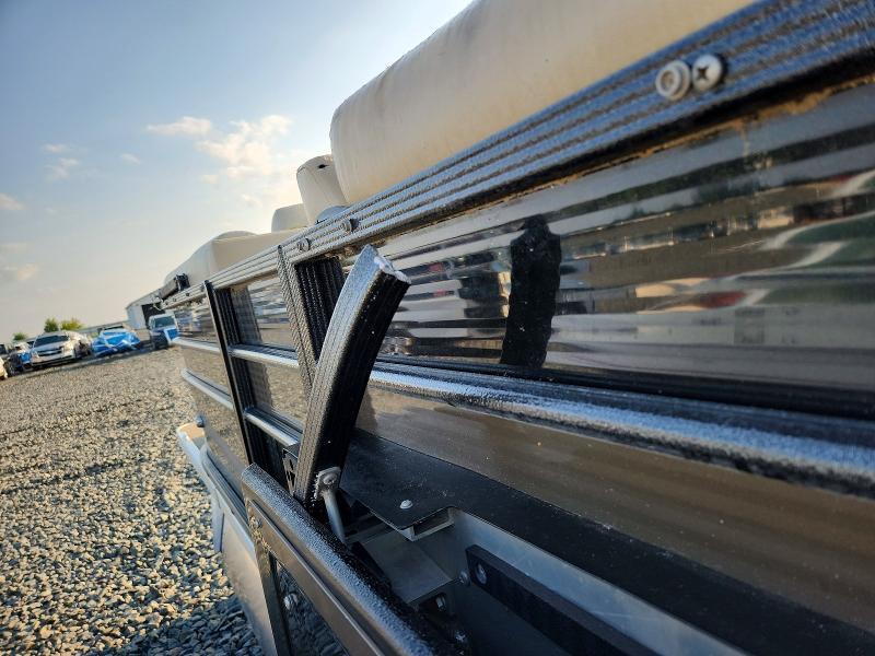 2022 Crestliner Boat