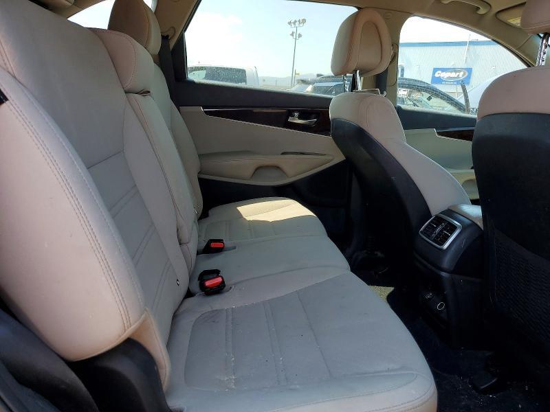 2016 KIA Sorento lx