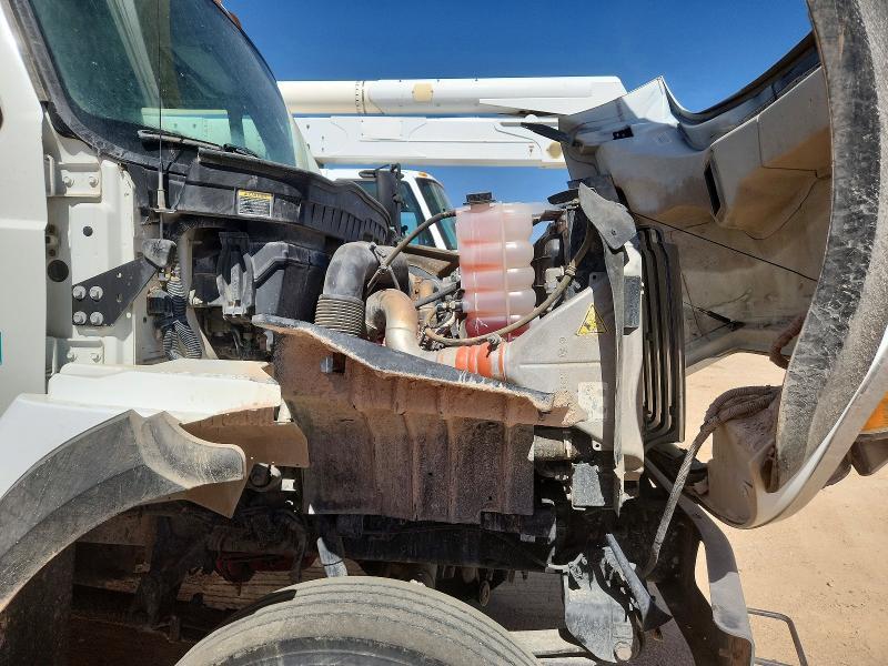 2016 International 7300 Bucket Truck