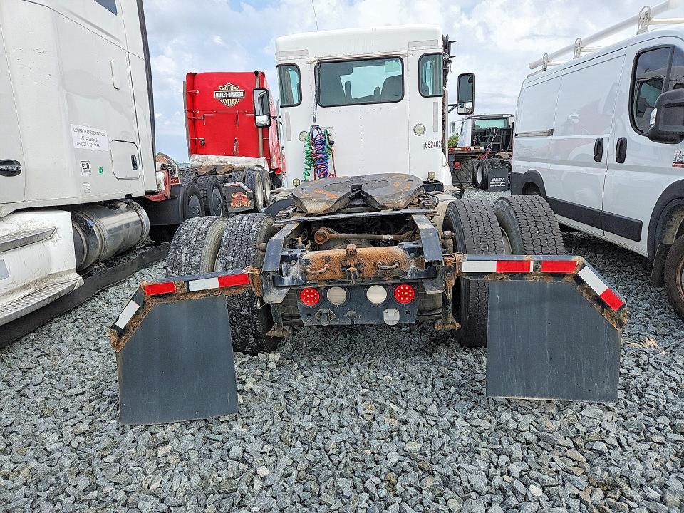 2016 Kenworth Construction T370