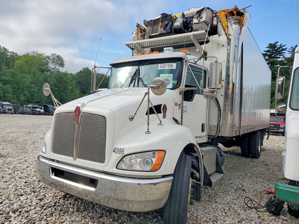 2022 Kenworth T300 Refrigerated BOX Truck