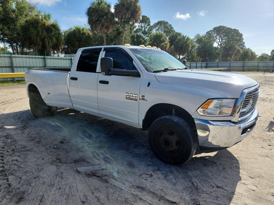 2014 Dodge RAM 3500 ST