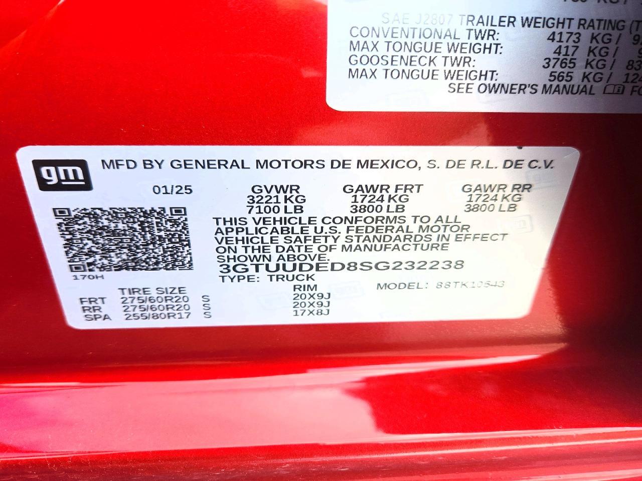 2025 GMC Sierra K1500 SLT