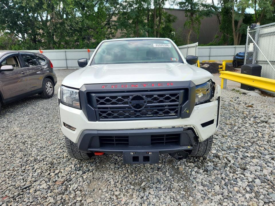 2022 Nissan Frontier S
