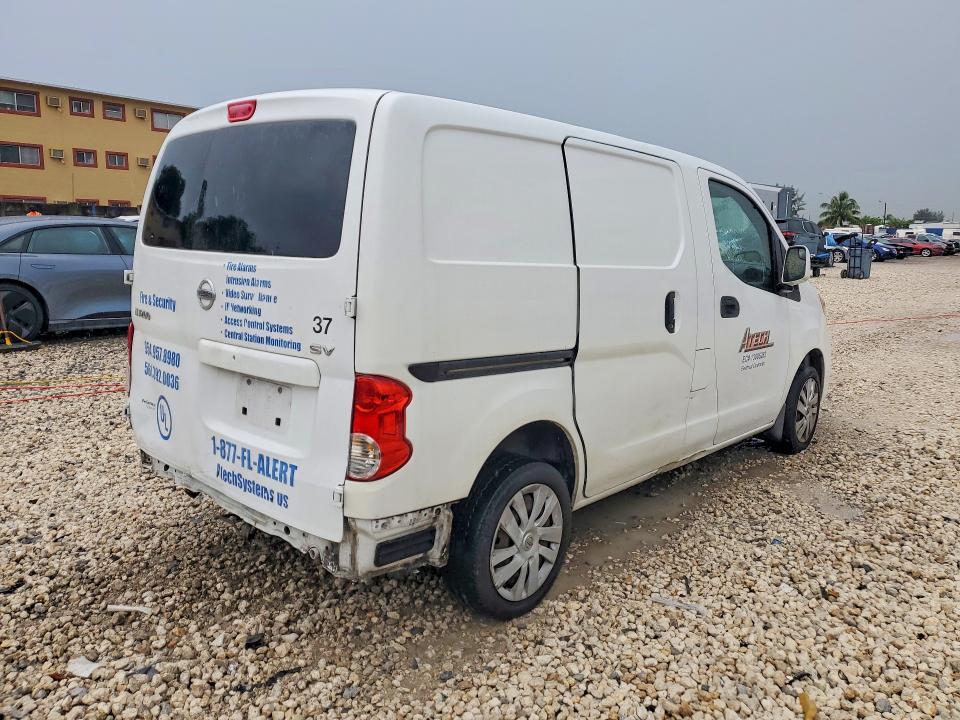 2014 Nissan NV200 SV