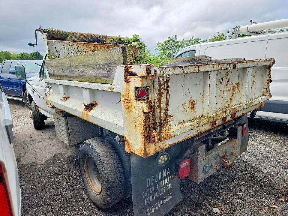 1997 Ford F350 Super Duty Dump Truck