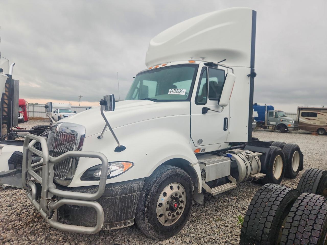 2016 International Prostar Semi Truck