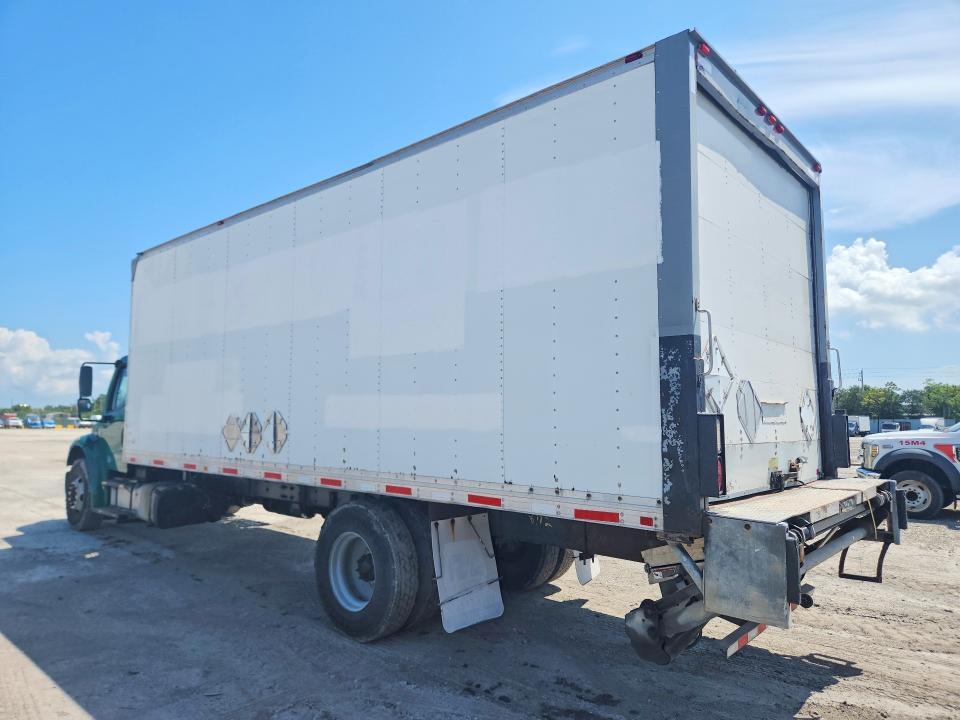 2016 Freightliner Business Class M2 BOX Truck