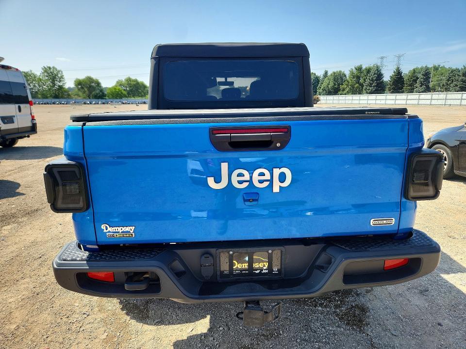 2022 Jeep Gladiator Overland