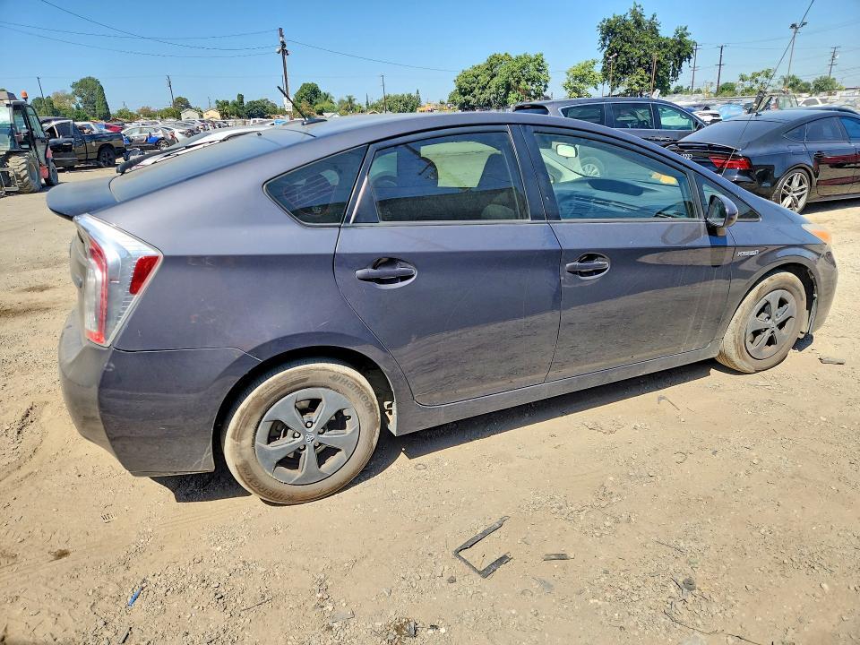 2014 Toyota Prius Three