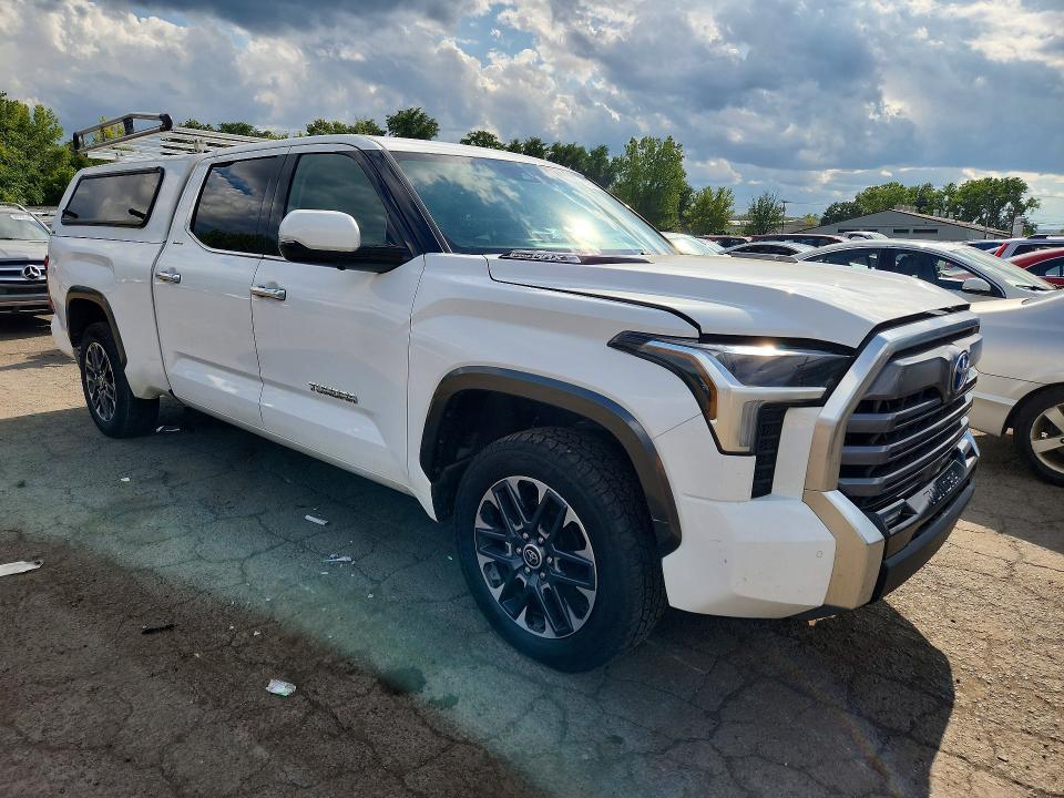 2022 Toyota Tundra Crewmax Limited