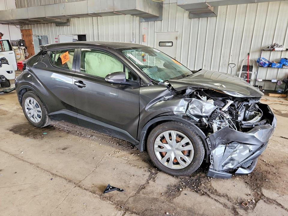 2021 Toyota C-hr le