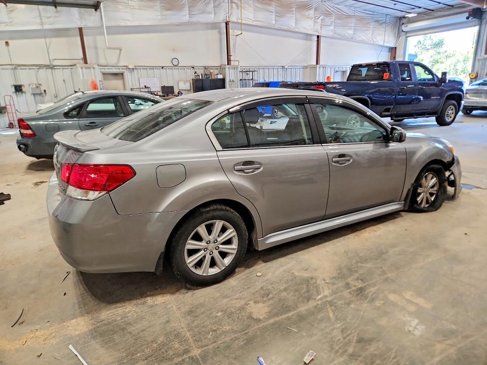 2011 Subaru Legacy 2.5i Premium