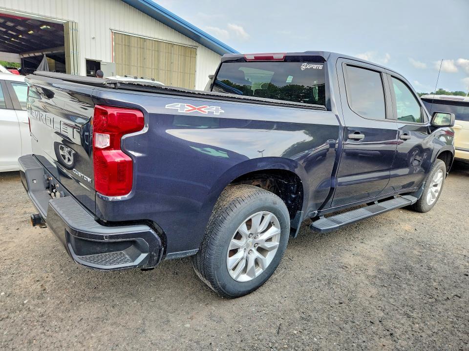 2022 Chevrolet Silverado K1500 Custom