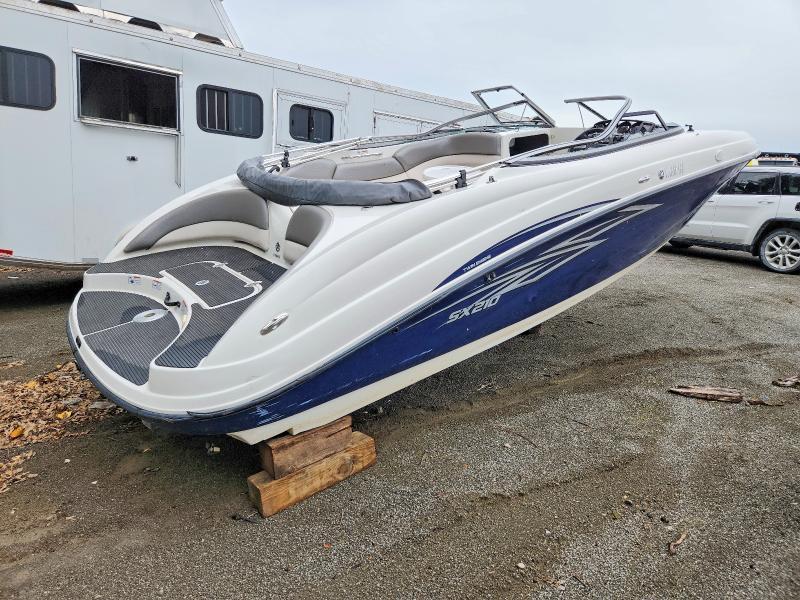 2010 Yamaha SX 210 Boat-Boat