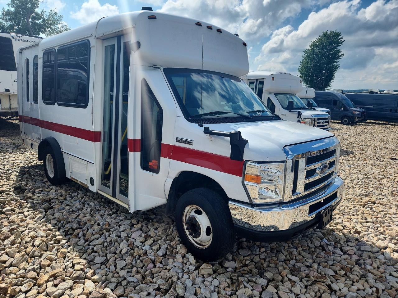2017 Ford E350 Shuttle Bus