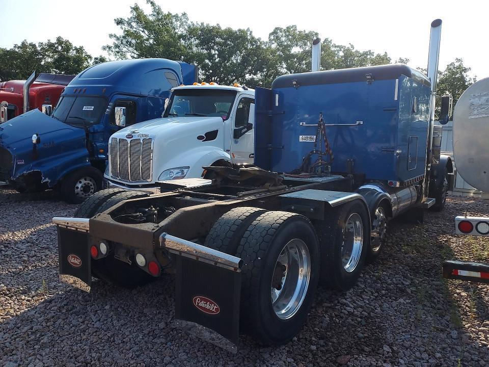 2001 Peterbilt 379