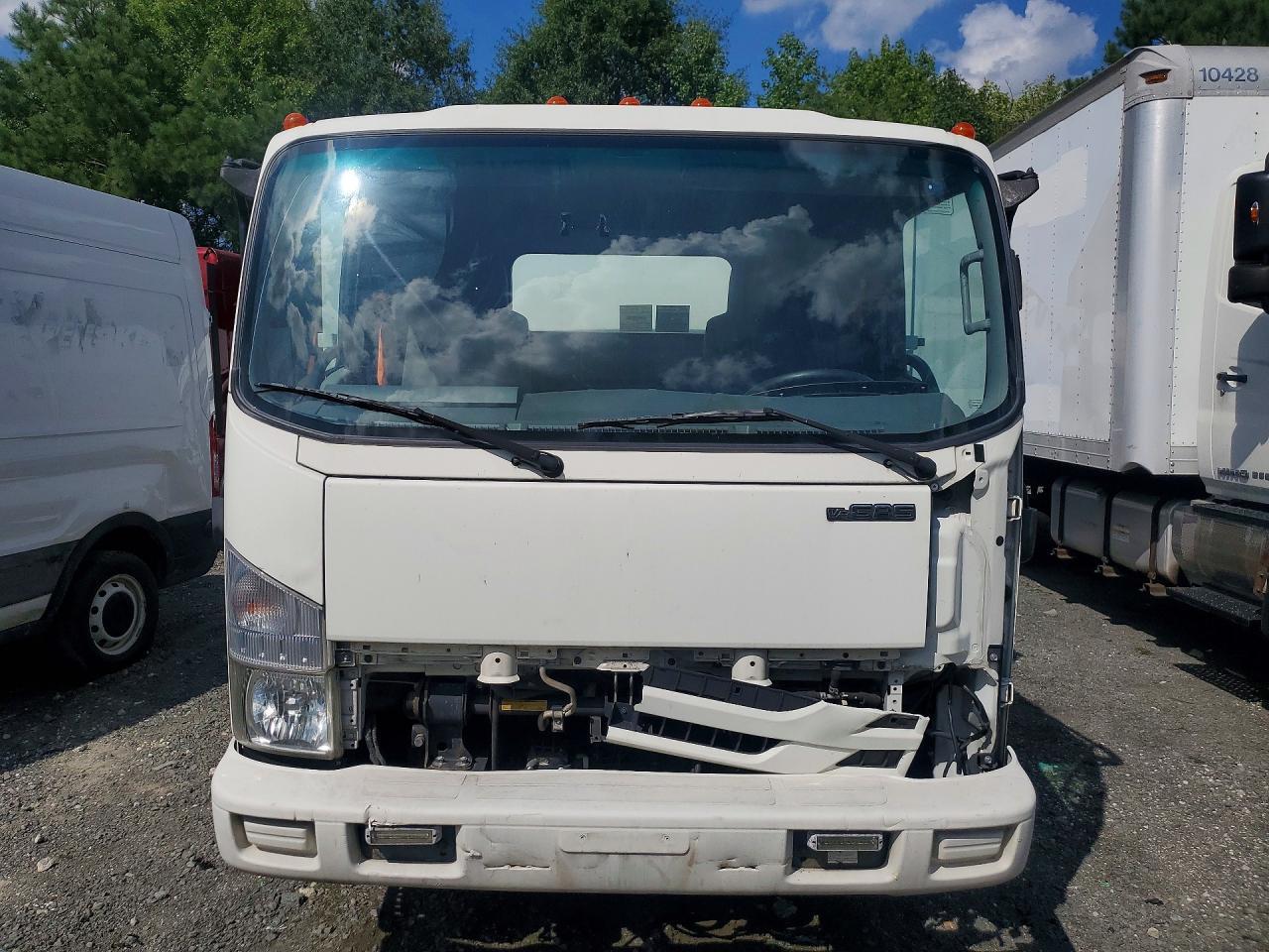 2016 Isuzu NPR HD
