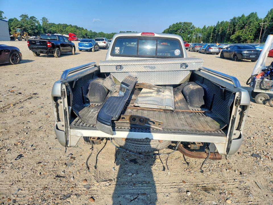 2002 Toyota Tacoma Base