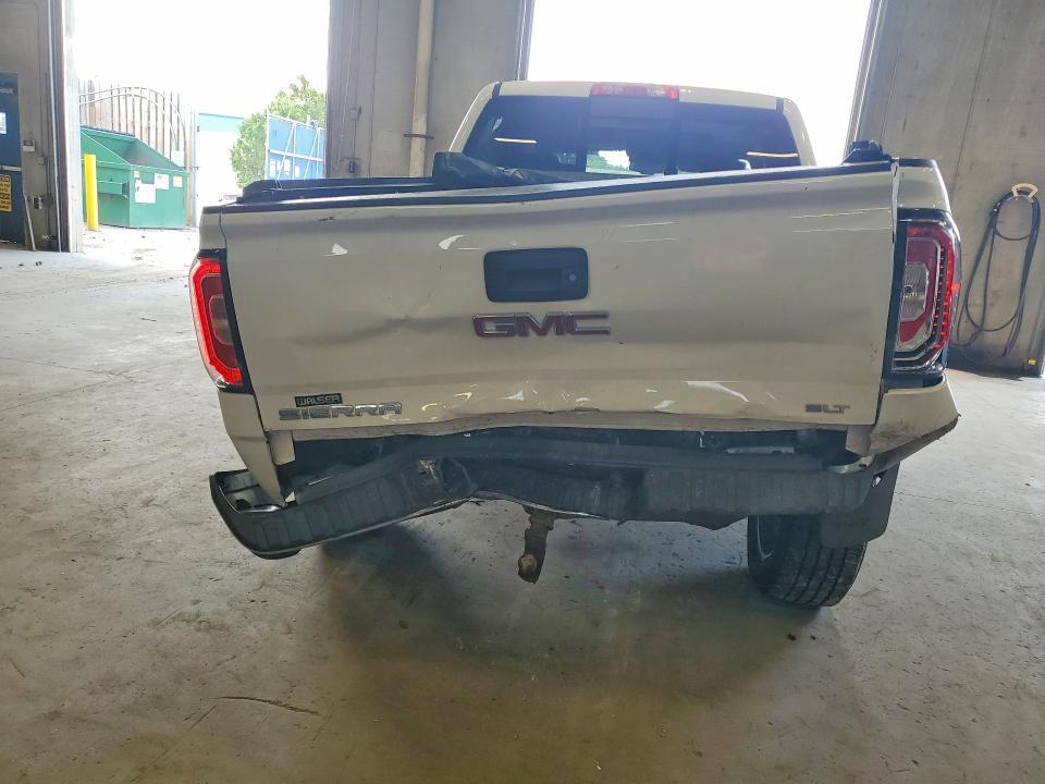 2018 GMC Sierra K1500 SLT