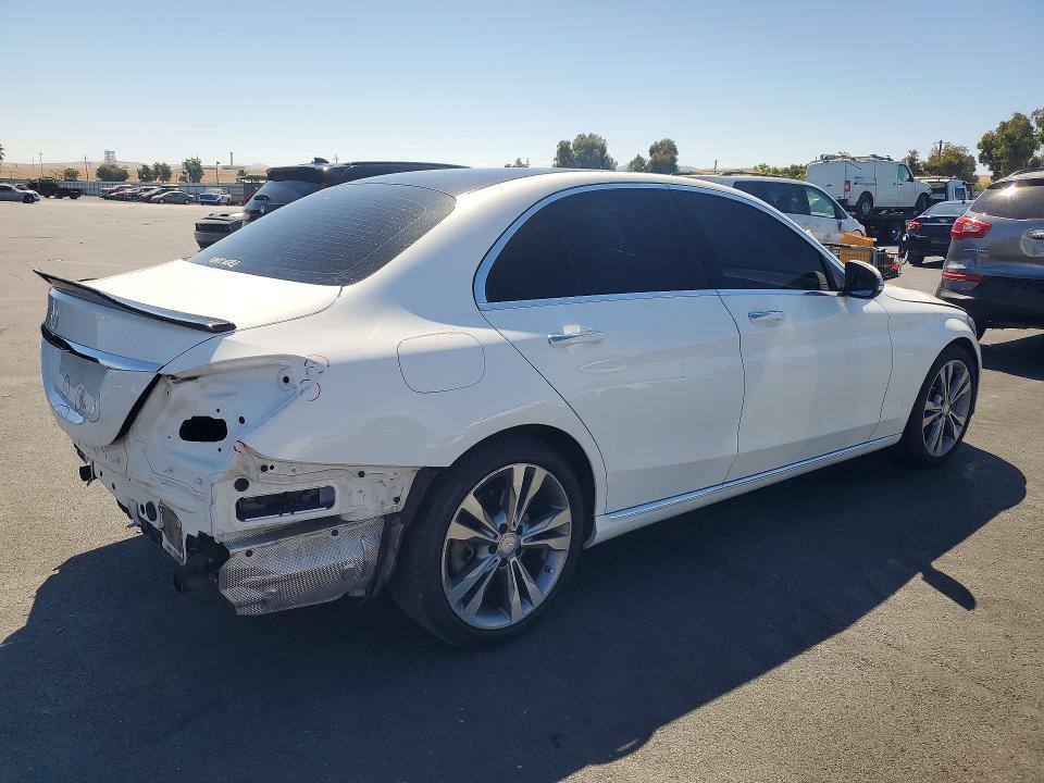 2016 Mercedes-Benz C300