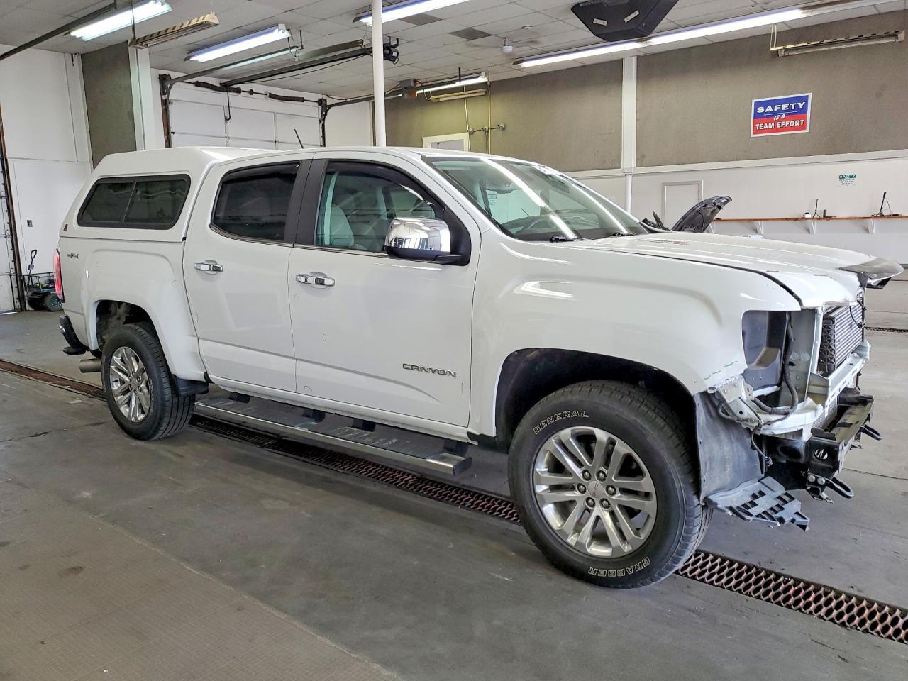 2017 GMC Canyon SLT
