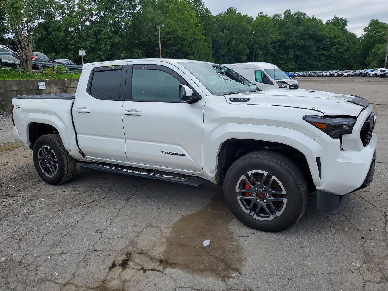 2025 Toyota Tacoma TRD Sport HV