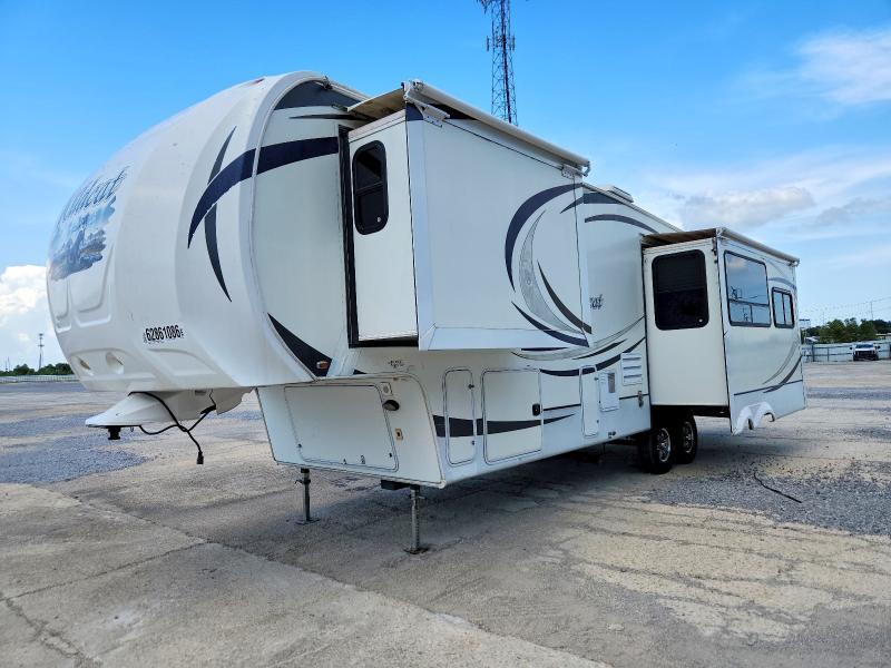2013 Forest River Wildcat 313RE