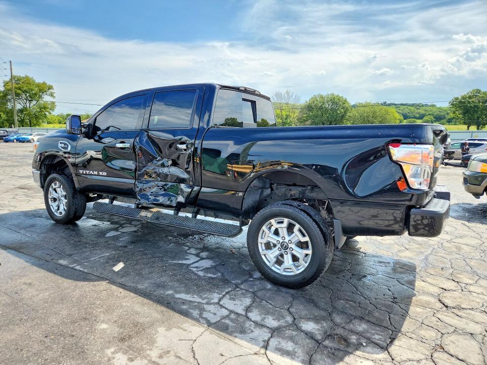 2017 Nissan Titan XD SV