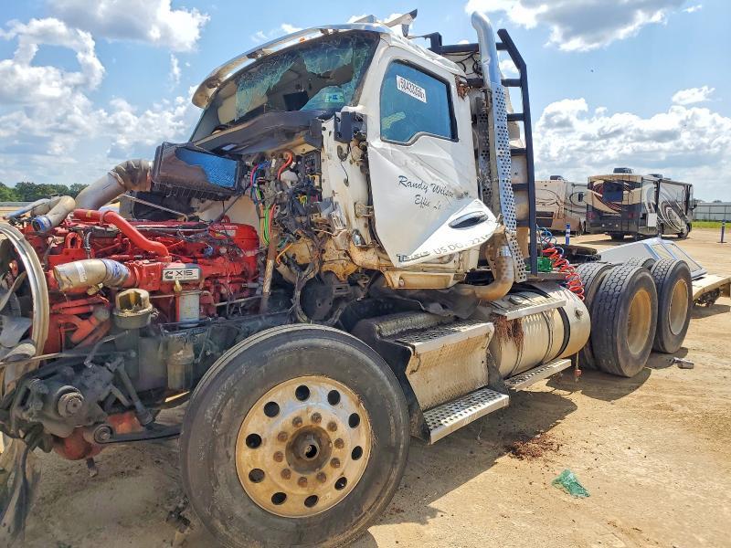 2020 Kenworth T880 Semi Truck