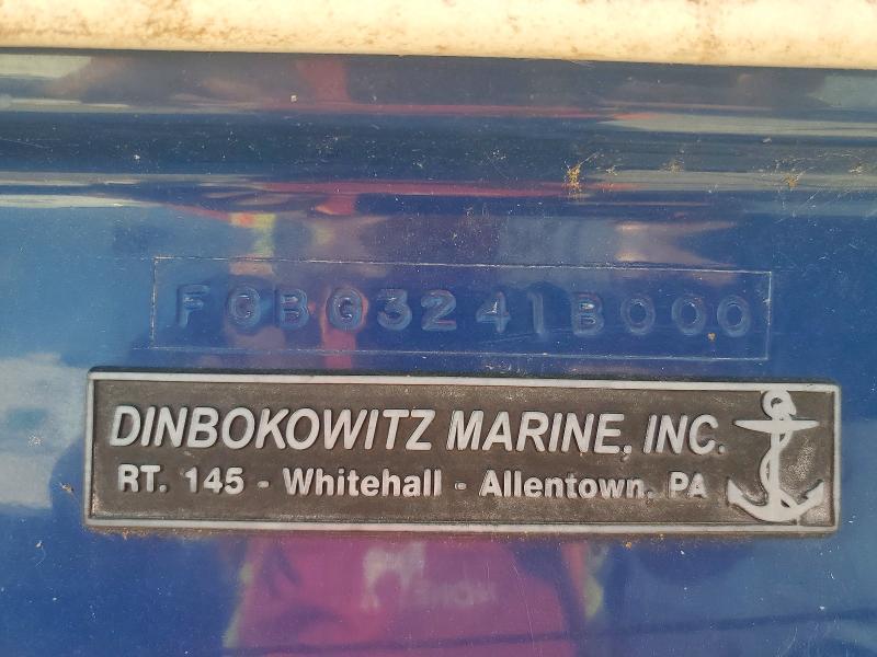 2000 Chaparral Boat