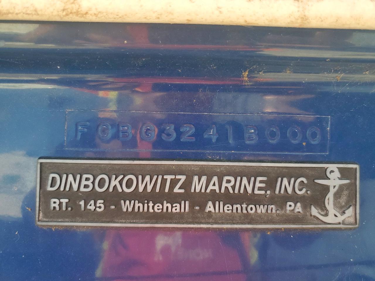 2000 Chaparral Boat
