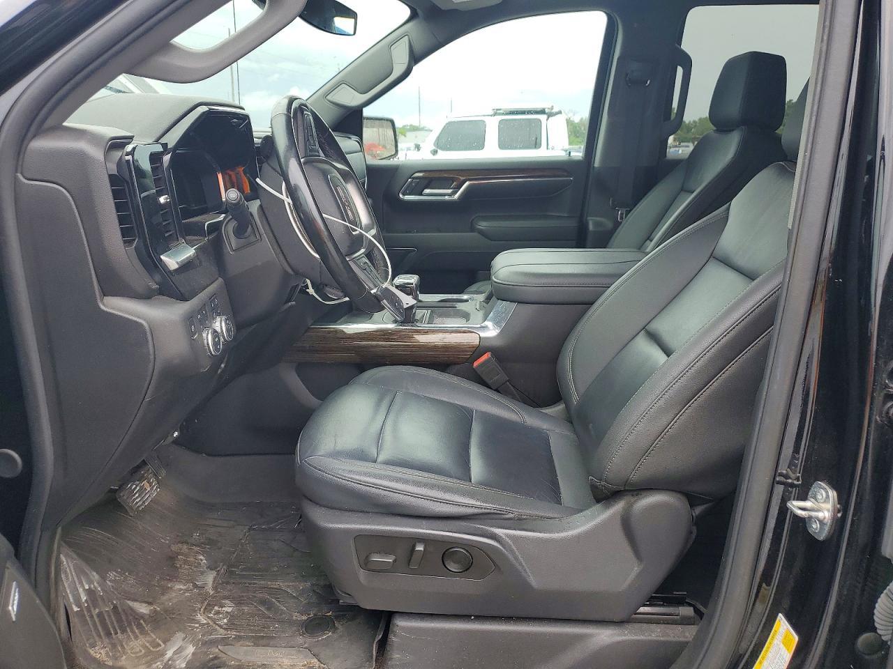 2024 GMC Sierra K1500 Elevation